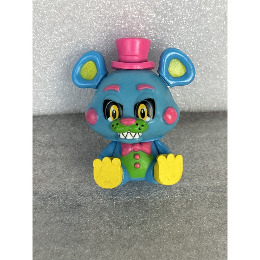 Funko Mystery Minis Five Nights at Freddy's FNAF Blacklight Toy Freddy Mini
